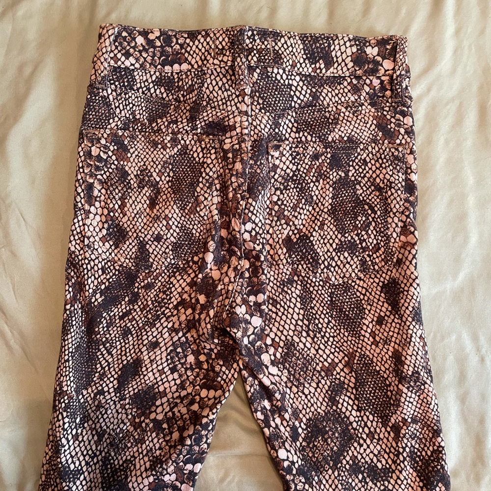 High Rise Snake Print Jeans 🐍 - Picture 6 of 11